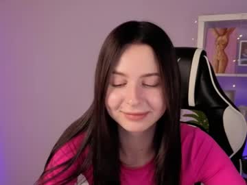 Florishine Chaturbate stream image from April 18, 2026