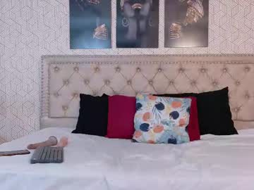 Allison_Pearzon Chaturbate stream image from April 18, 2026