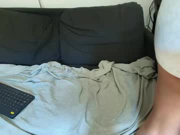 Sweetdyzy Chaturbate stream image from April 18, 2026