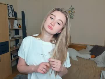 Kaceyeichel Chaturbate stream image from April 18, 2026