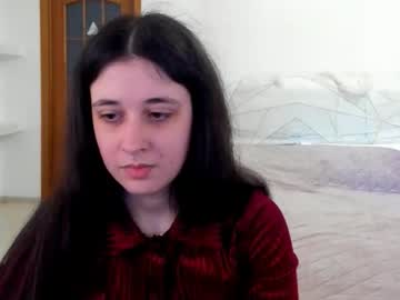Ginablum Chaturbate stream image from April 18, 2026