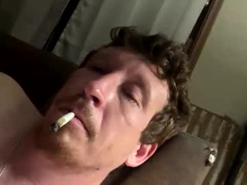 Vicrobertson595 Chaturbate stream image from April 18, 2026