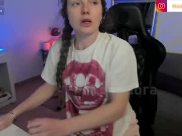 Piinkpandora Chaturbate stream image from April 18, 2026