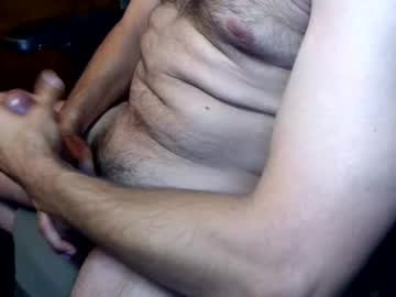 Talltannhandsome Chaturbate stream image from April 18, 2026