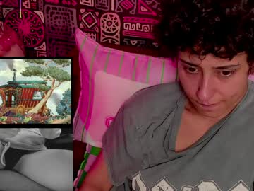Thumbelinoxo Chaturbate stream image from April 18, 2026