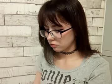 Doretharuschak Chaturbate stream image from April 18, 2026