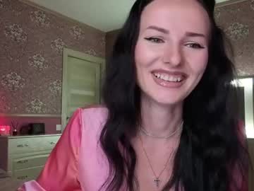 Monparis_Dream Chaturbate stream image from April 18, 2026