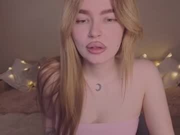 Violettaotis Chaturbate stream image from April 18, 2026