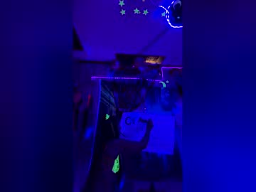 Anavrinjae Chaturbate stream image from April 18, 2026