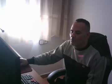 Gioshadow Chaturbate stream image from April 18, 2026