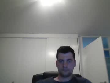 Lillbiatch Chaturbate stream image from April 18, 2026