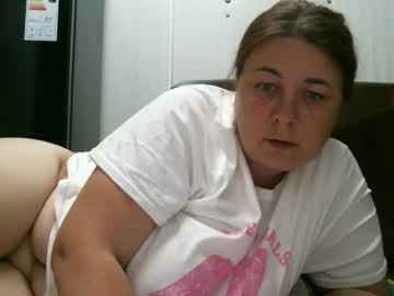Kynga Chaturbate stream image from April 18, 2026
