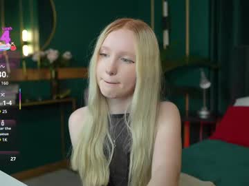 Sia_Hart Chaturbate stream image from April 18, 2026