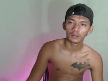Carloshadow0 Chaturbate stream image from April 18, 2026