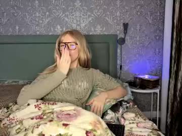 Cutieblondyy Chaturbate stream image from April 18, 2026