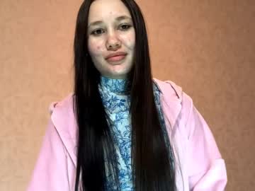 Kristalpasierb Chaturbate stream image from April 18, 2026