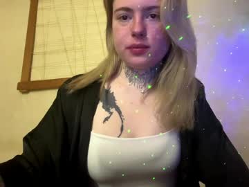 Missedur Chaturbate stream image from April 18, 2026