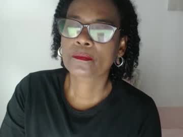 Roushlove Chaturbate stream image from April 18, 2026