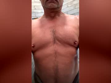 Servingmiss Chaturbate stream image from April 18, 2026