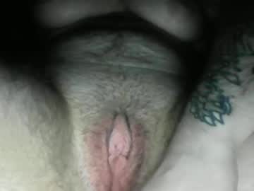 Sluttypussy615733 Chaturbate stream image from April 19, 2026
