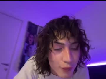 Wow_Lover Chaturbate stream image from April 19, 2026