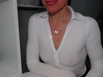 Berry2024 Chaturbate stream image from April 19, 2026