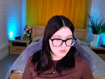 Jennygibson Chaturbate stream image from April 19, 2026