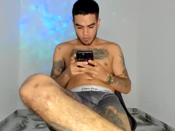 Mikee_Scooth Chaturbate stream image from April 19, 2026