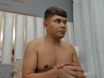 Davejonesz Chaturbate stream image from April 19, 2026