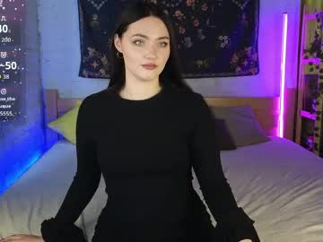 Kira_Jin Chaturbate stream image from April 19, 2026