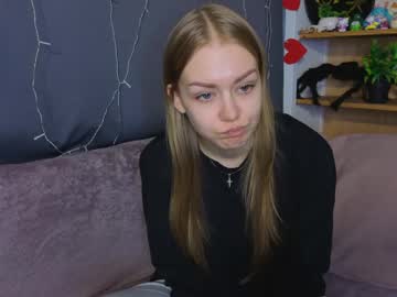Enidpechart Chaturbate stream image from April 19, 2026