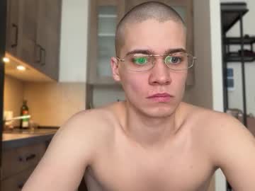 Realsupermichael Chaturbate stream image from April 19, 2026