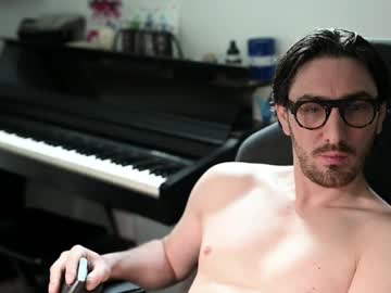 Shape80 Chaturbate stream image from April 19, 2026