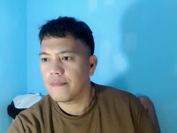 Winwintot Chaturbate stream image from April 19, 2026