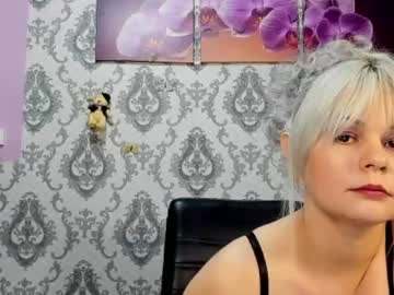 Little_Letti Chaturbate stream image from April 19, 2026