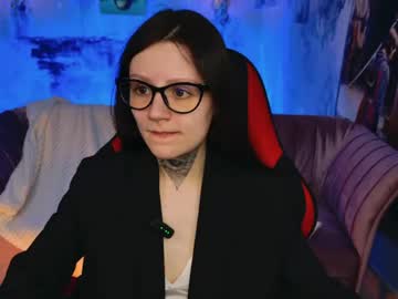 Esterhernandes Chaturbate stream image from April 19, 2026