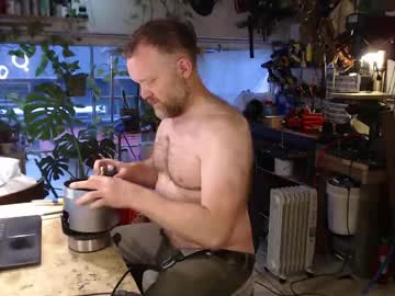 Seattlemanwhore Chaturbate stream image from April 19, 2026