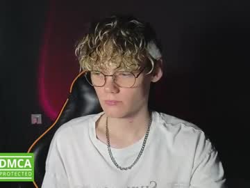 Dear_Kirill Chaturbate stream image from April 19, 2026