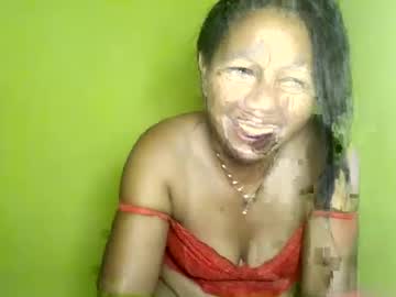 Aelyaa Chaturbate stream image from April 19, 2026