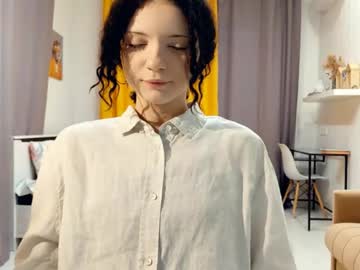 Curlixiee Chaturbate stream image from April 19, 2026
