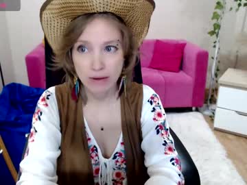 Englishgirll Chaturbate stream image from April 19, 2026
