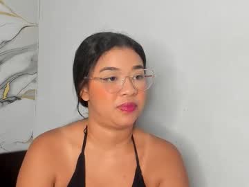 Laralmanza Chaturbate stream image from April 19, 2026