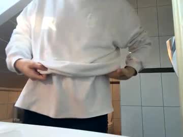 Realdeal2000 Chaturbate stream image from April 19, 2026