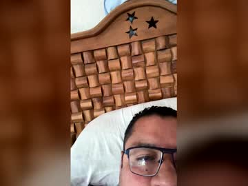 Castelon1 Chaturbate stream image from April 19, 2026