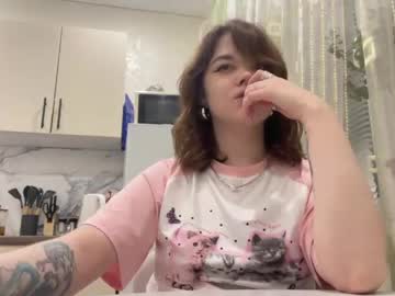 Liliabohlinger Chaturbate stream image from April 19, 2026