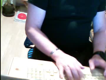 Em_51 Chaturbate stream image from April 19, 2026