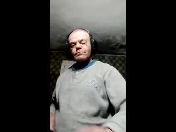 Giovannifg211890 Chaturbate stream image from April 19, 2026