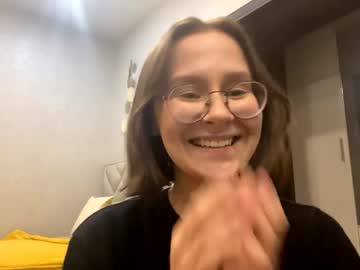 Helenholloway Chaturbate stream image from April 19, 2026