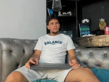 Valetino_Stonee Chaturbate stream image from April 19, 2026