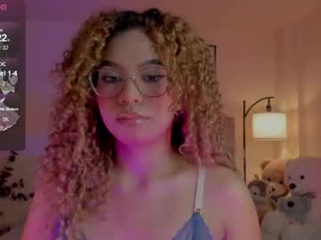 Ximena_Sotto1 Chaturbate stream image from April 19, 2026